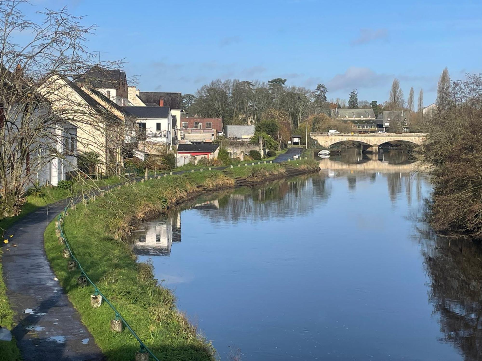 Les Berges De L'Oust Lejlighed Malestroit Eksteriør billede